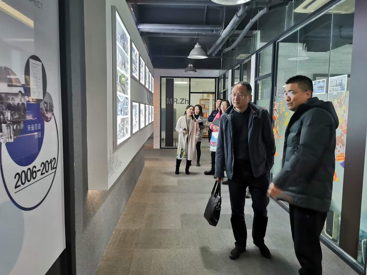 微信图片_2023021417顶顶顶1415.jpg